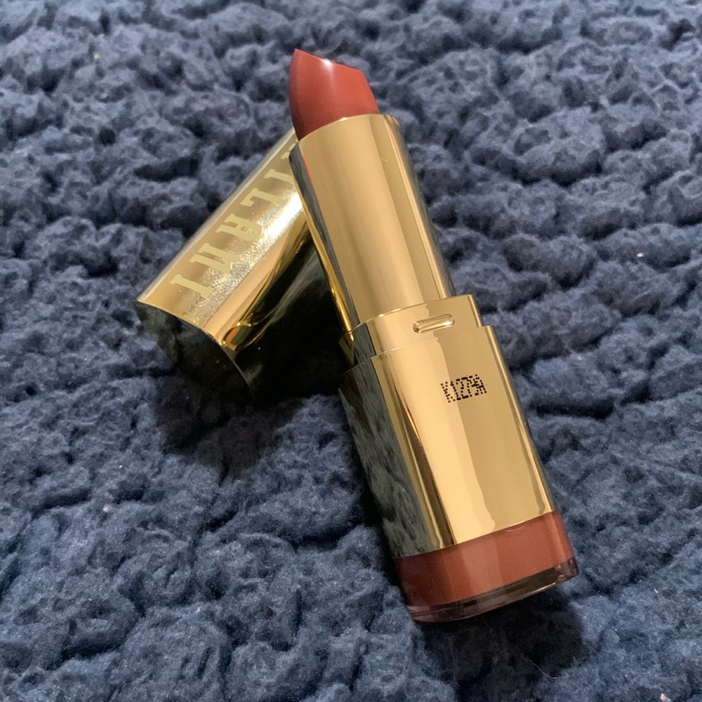 NWT Milani Color Statement Lipstick in Teddy Bare